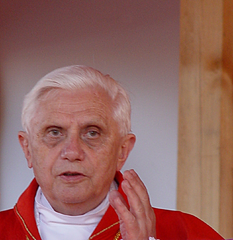 Benedikt XVI., www.wikipedia.org, own work, 